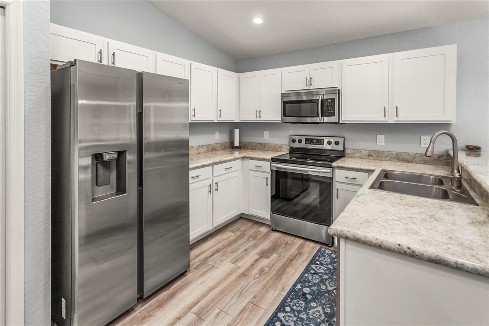 Image 9 of 26 For 859 Orleans Drive