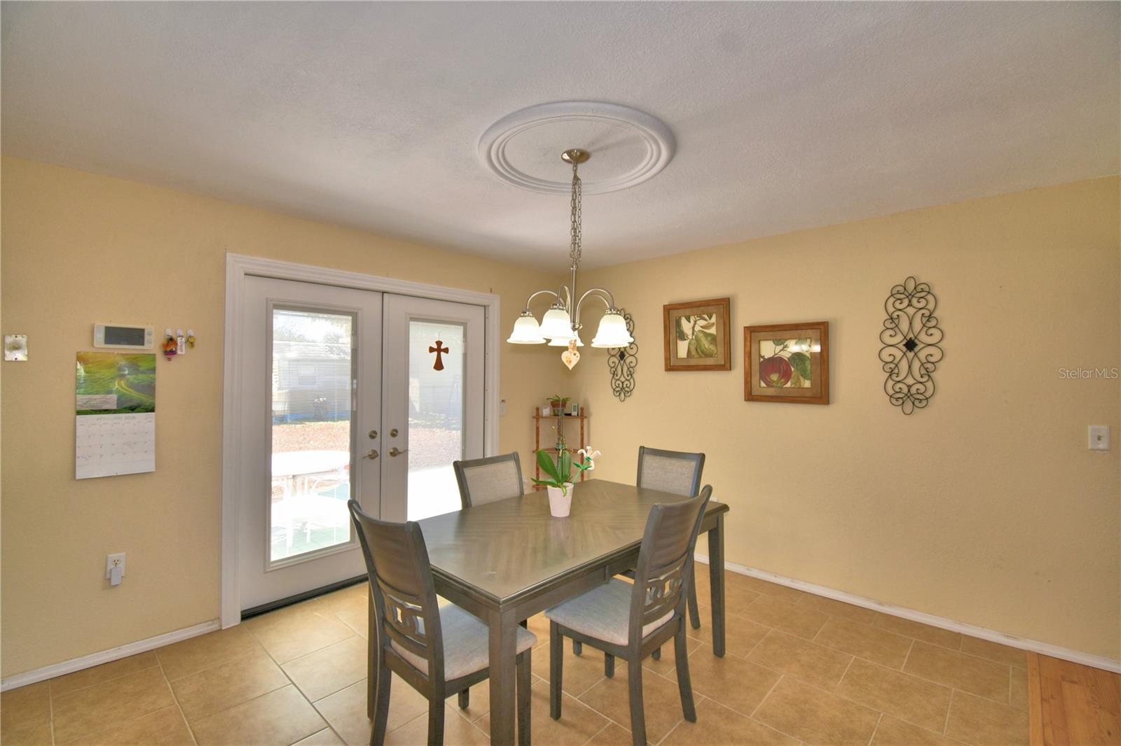 Image 17 of 61 For 2410 Central Avenue