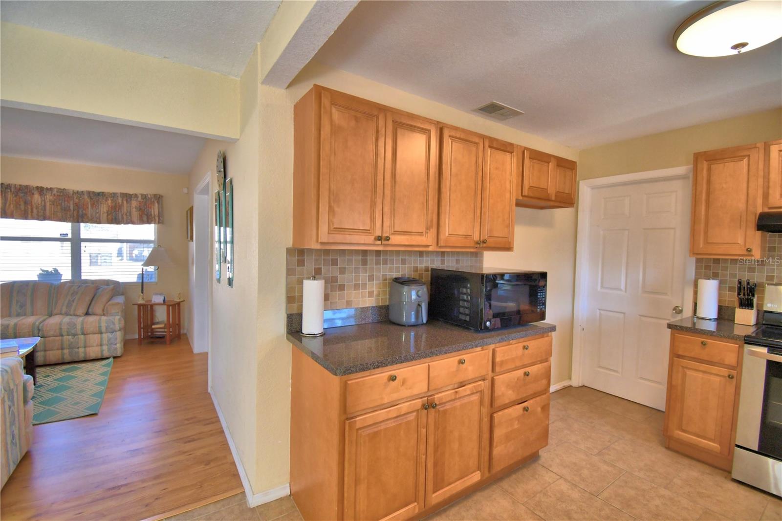 Image 20 of 61 For 2410 Central Avenue