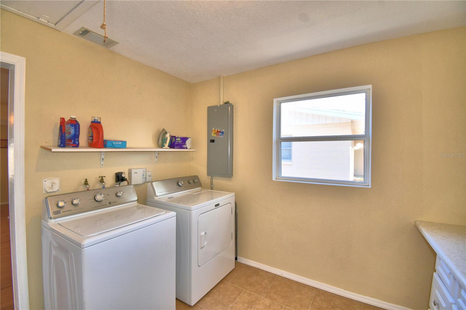 Image 27 of 61 For 2410 Central Avenue