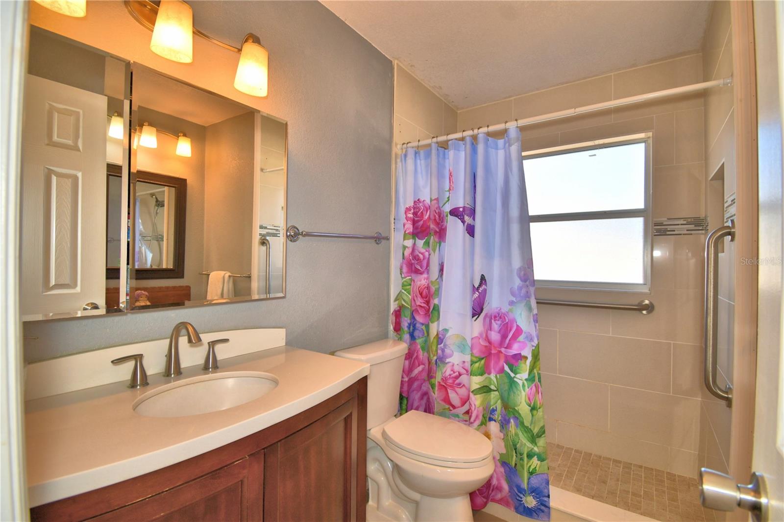 Image 42 of 61 For 2410 Central Avenue