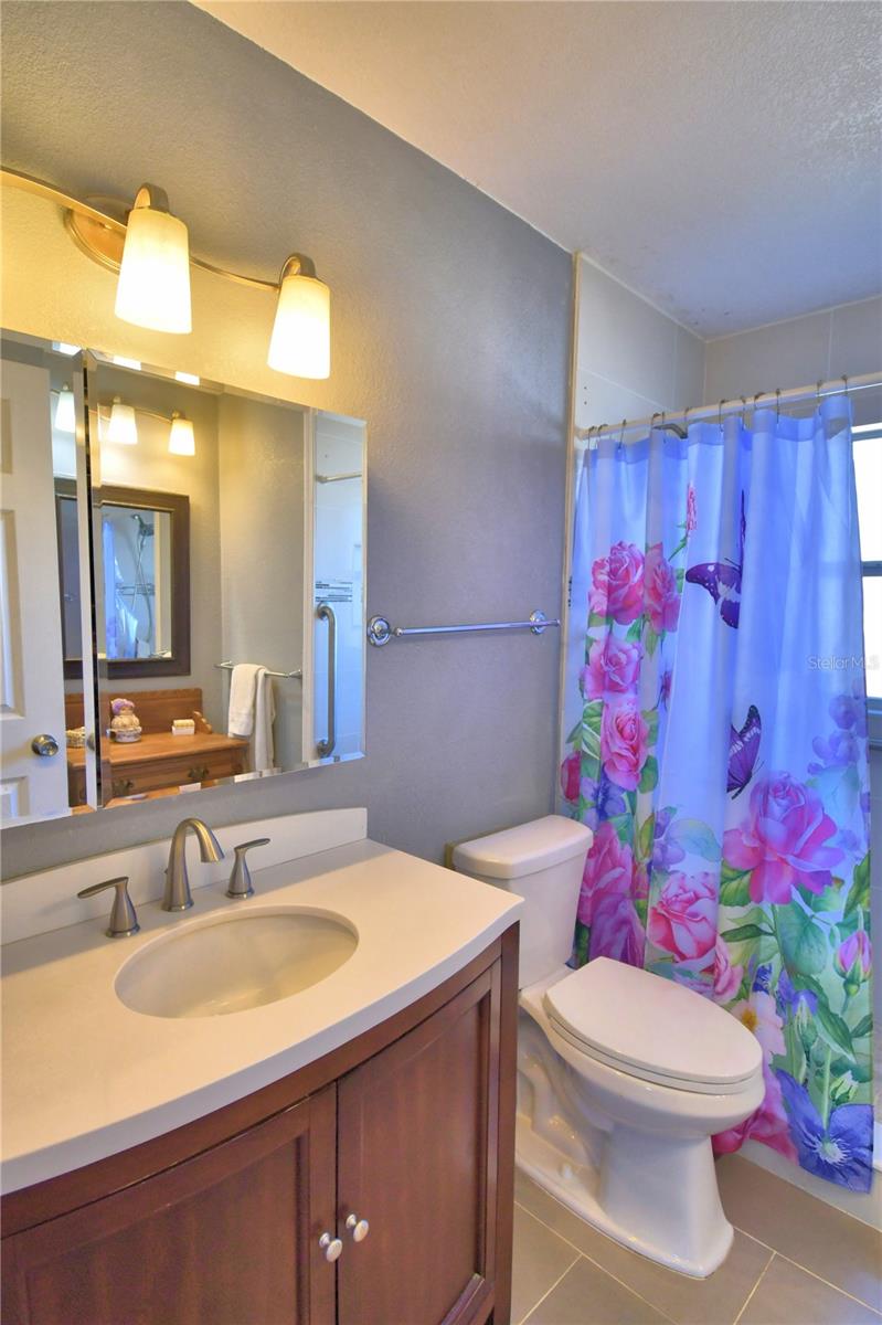 Image 43 of 61 For 2410 Central Avenue