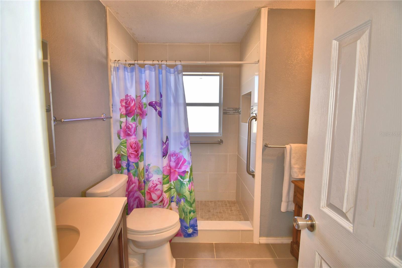 Image 44 of 61 For 2410 Central Avenue