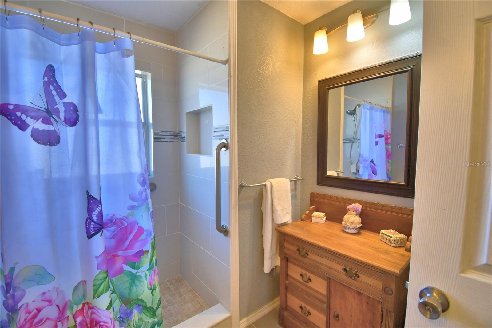 Image 45 of 61 For 2410 Central Avenue