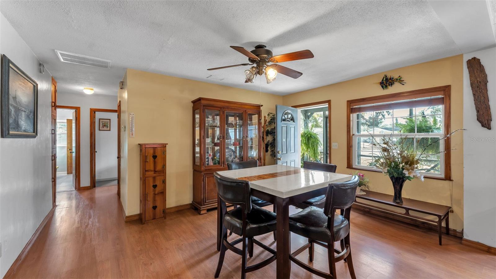 Image 9 of 39 For 2802 Canal Drive N