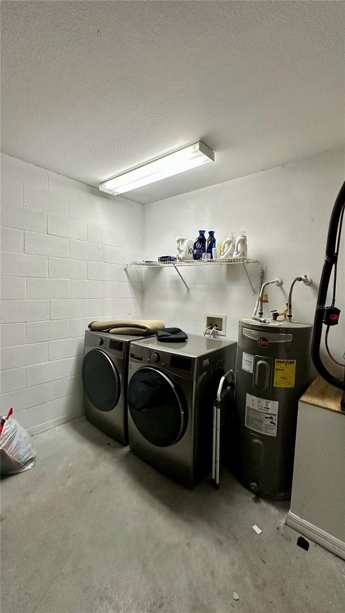 Image 18 of 21 For 906 5th Street