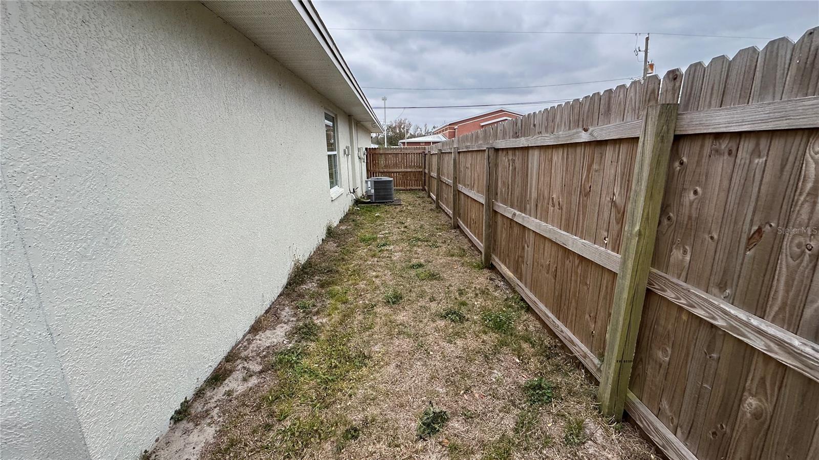 Image 19 of 21 For 906 5th Street