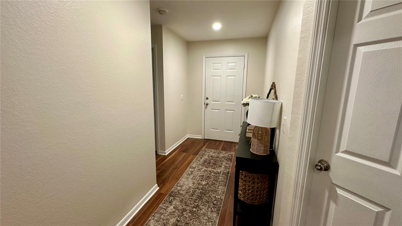 Image 4 of 21 For 906 5th Street