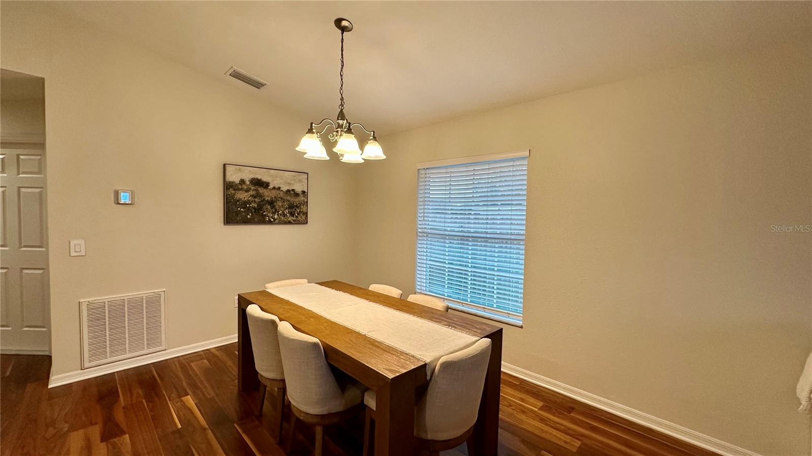 Image 6 of 21 For 906 5th Street