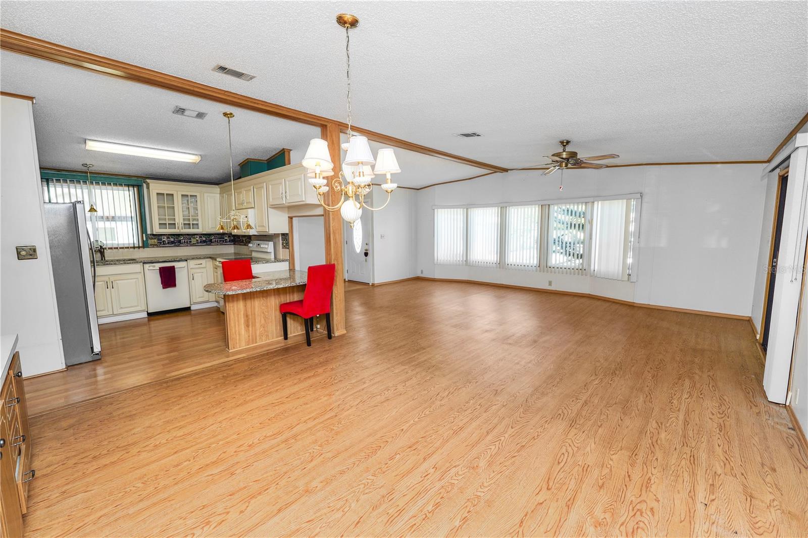 Image 13 of 47 For 1706 Fox Hill Drive