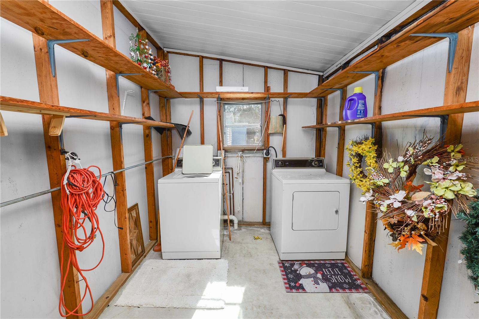 Image 40 of 47 For 1706 Fox Hill Drive