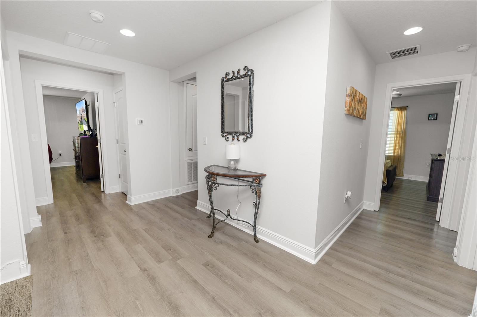 Image 29 of 64 For 280 Lake Smart Circle