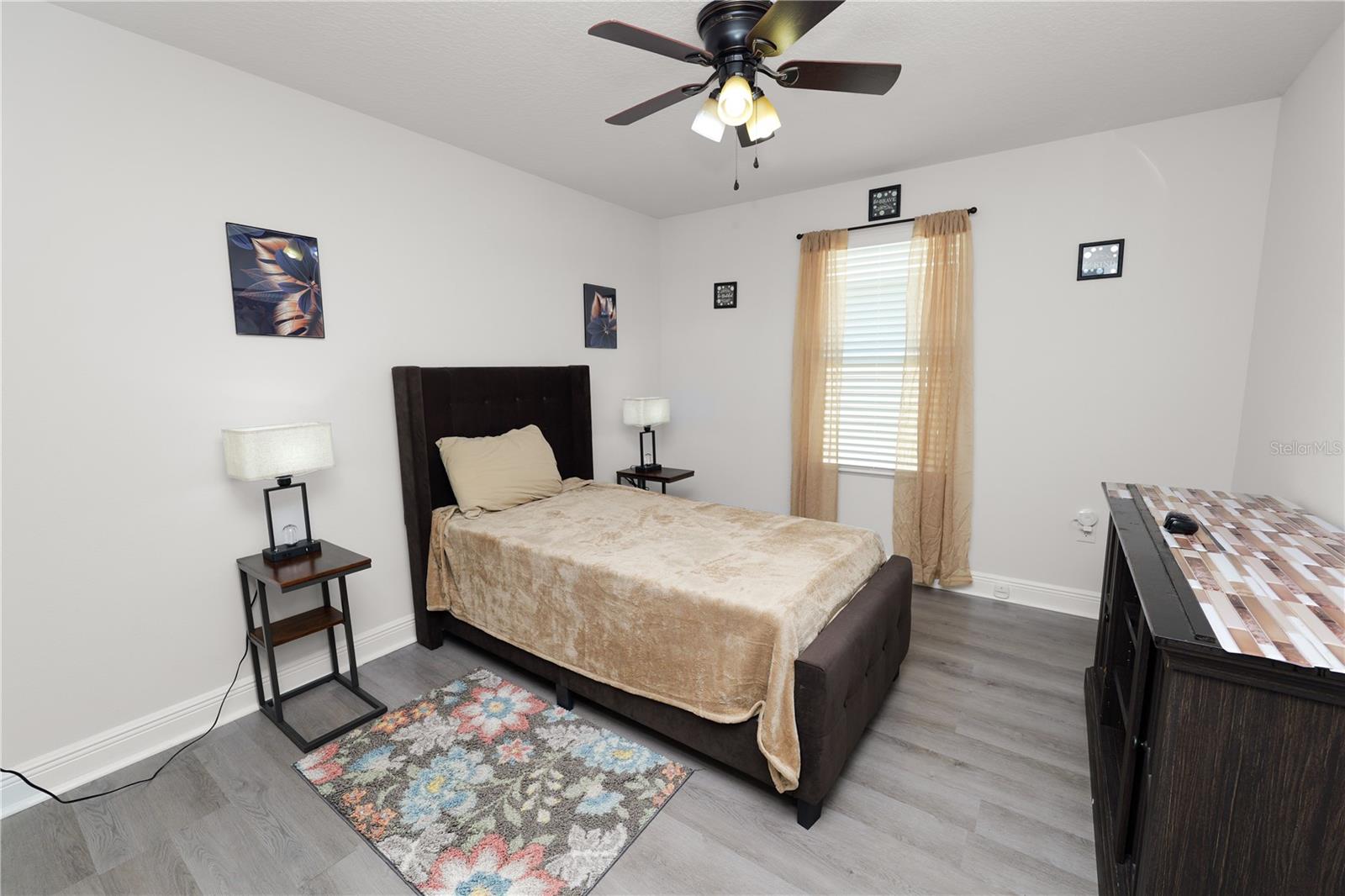 Image 40 of 64 For 280 Lake Smart Circle