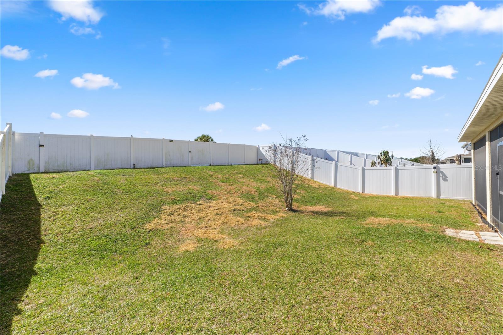 Image 48 of 64 For 280 Lake Smart Circle