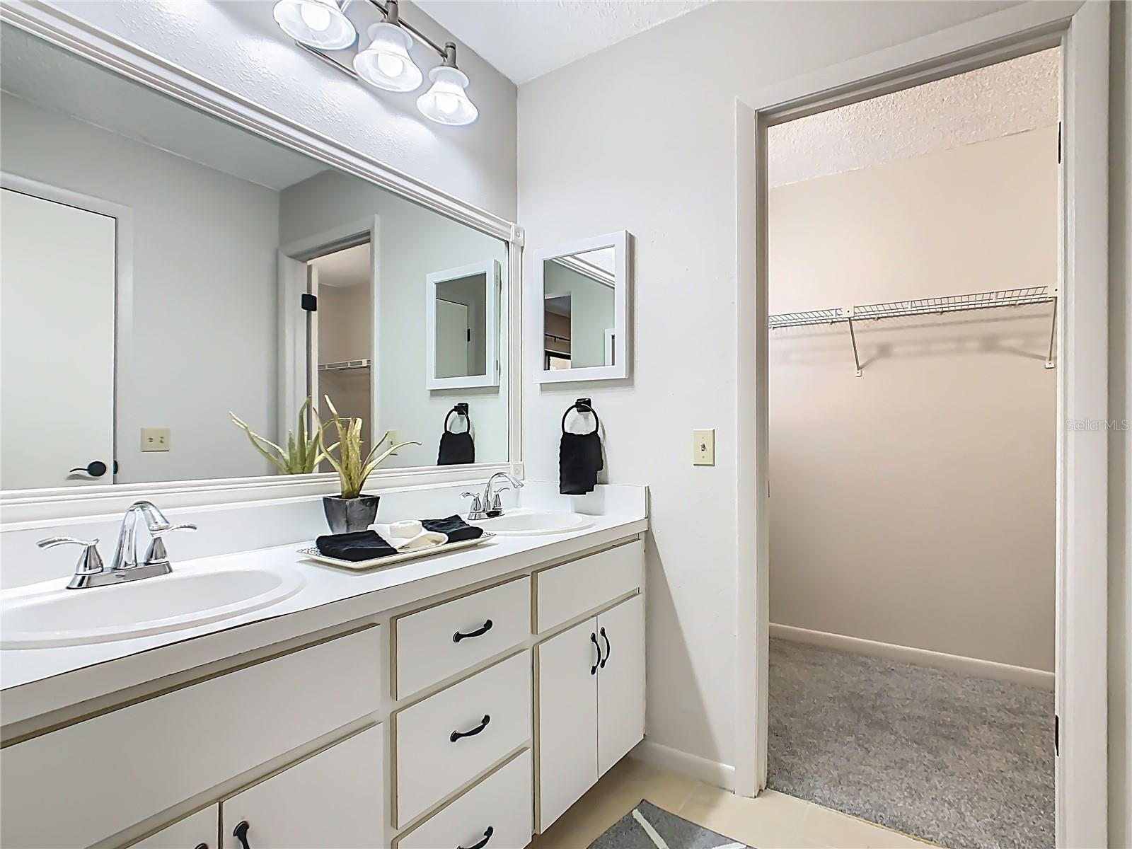 Image 16 of 35 For 1821 Village Court