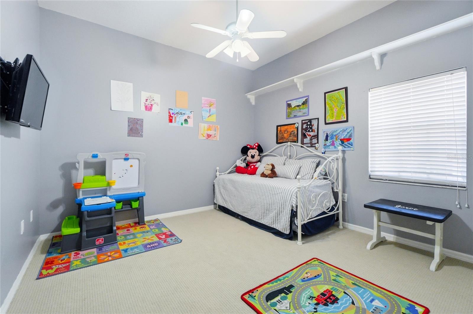 Listing photo id 21 for 7527 Folk Way