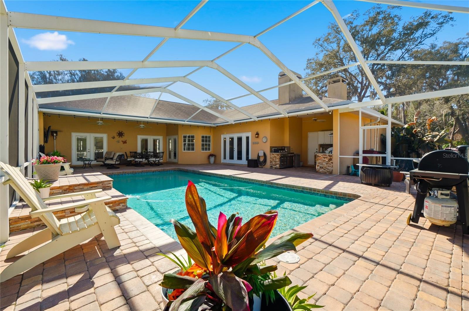 Listing photo id 29 for 7527 Folk Way