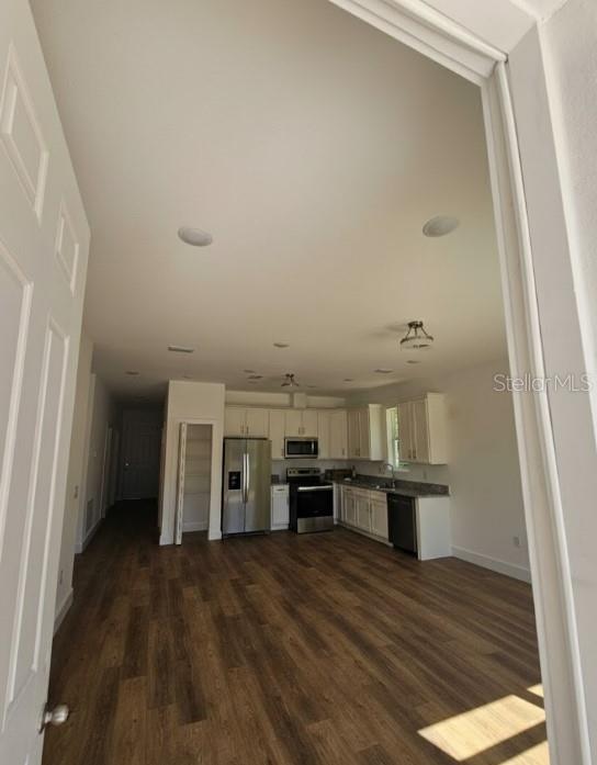 Image 3 of 17 For 7369 Sealawn Drive