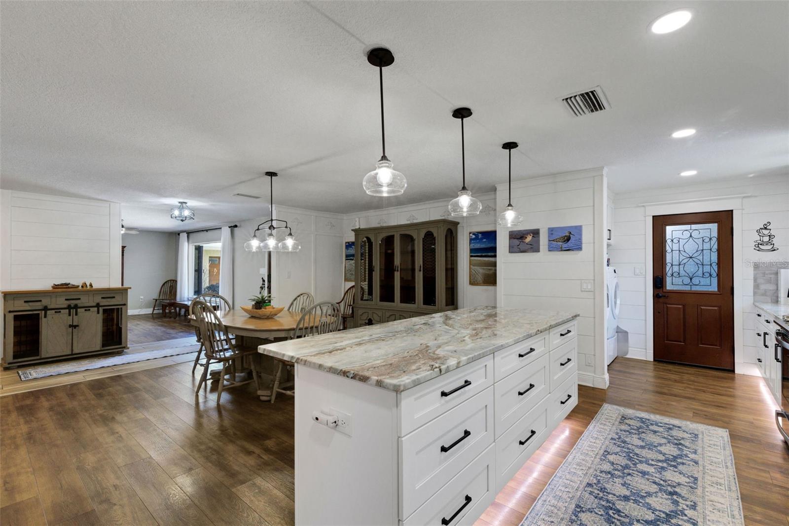 Image 15 of 80 For 1319 Edgewater Beach Drive