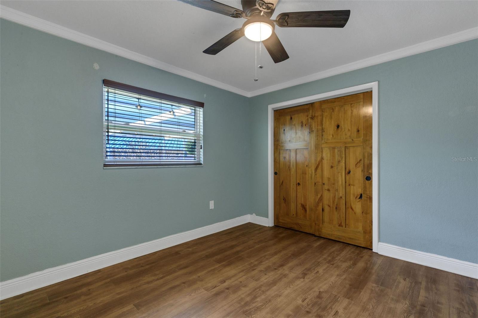 Image 35 of 80 For 1319 Edgewater Beach Drive