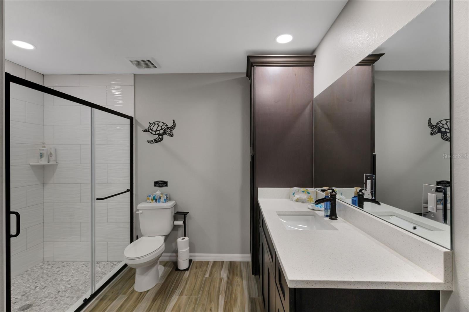 Image 51 of 80 For 1319 Edgewater Beach Drive