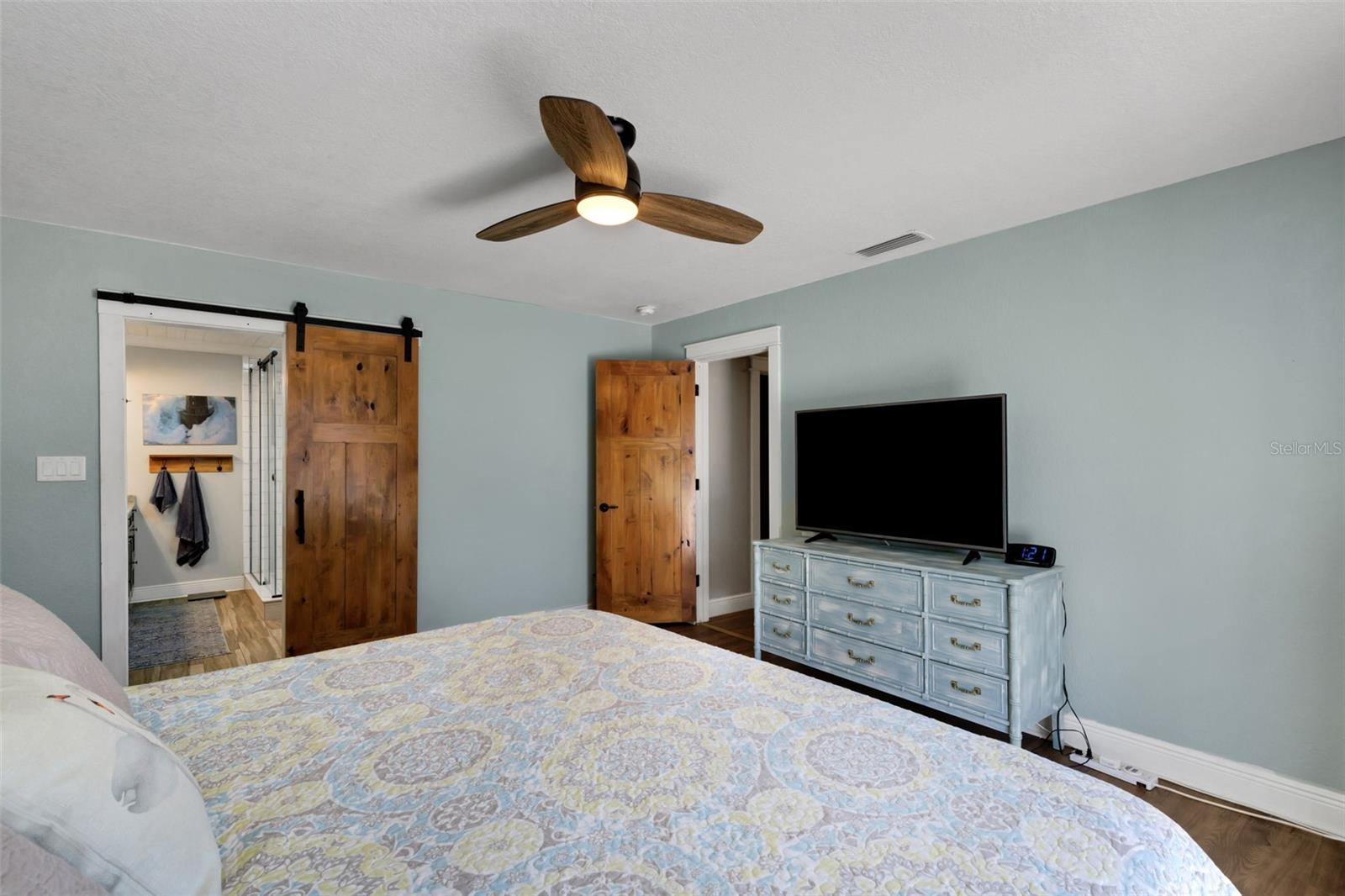 Image 56 of 80 For 1319 Edgewater Beach Drive