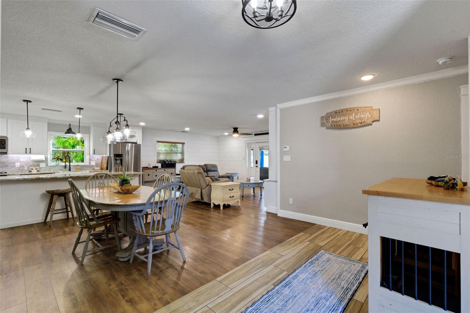 Image 7 of 80 For 1319 Edgewater Beach Drive