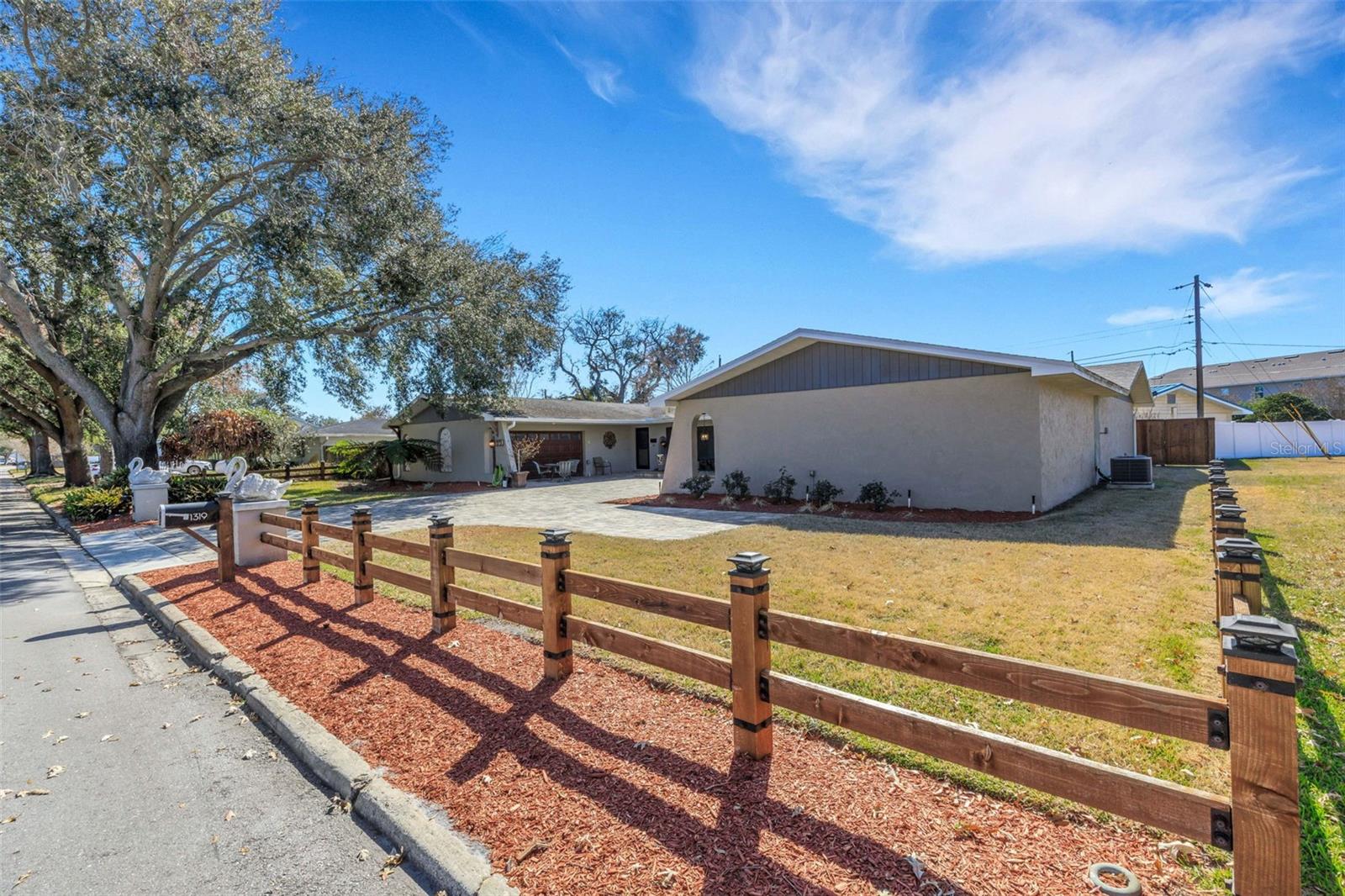 Image 75 of 80 For 1319 Edgewater Beach Drive