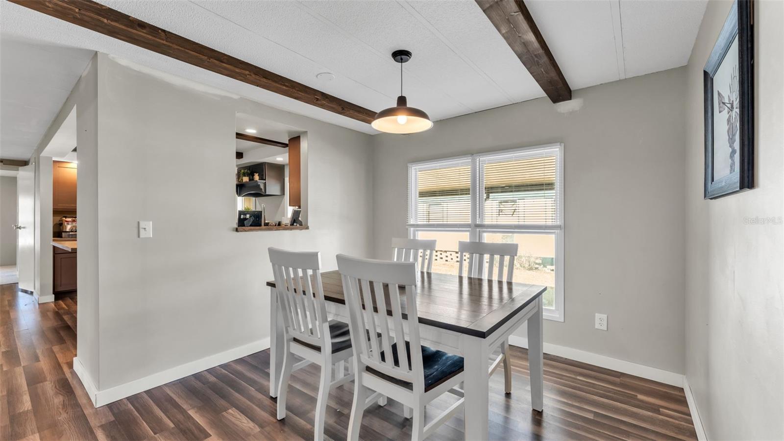 Image 16 of 32 For 521 Oak Ridge E