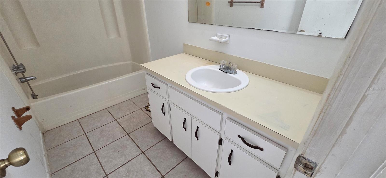 Image 22 of 35 For 1359 Primrose Court