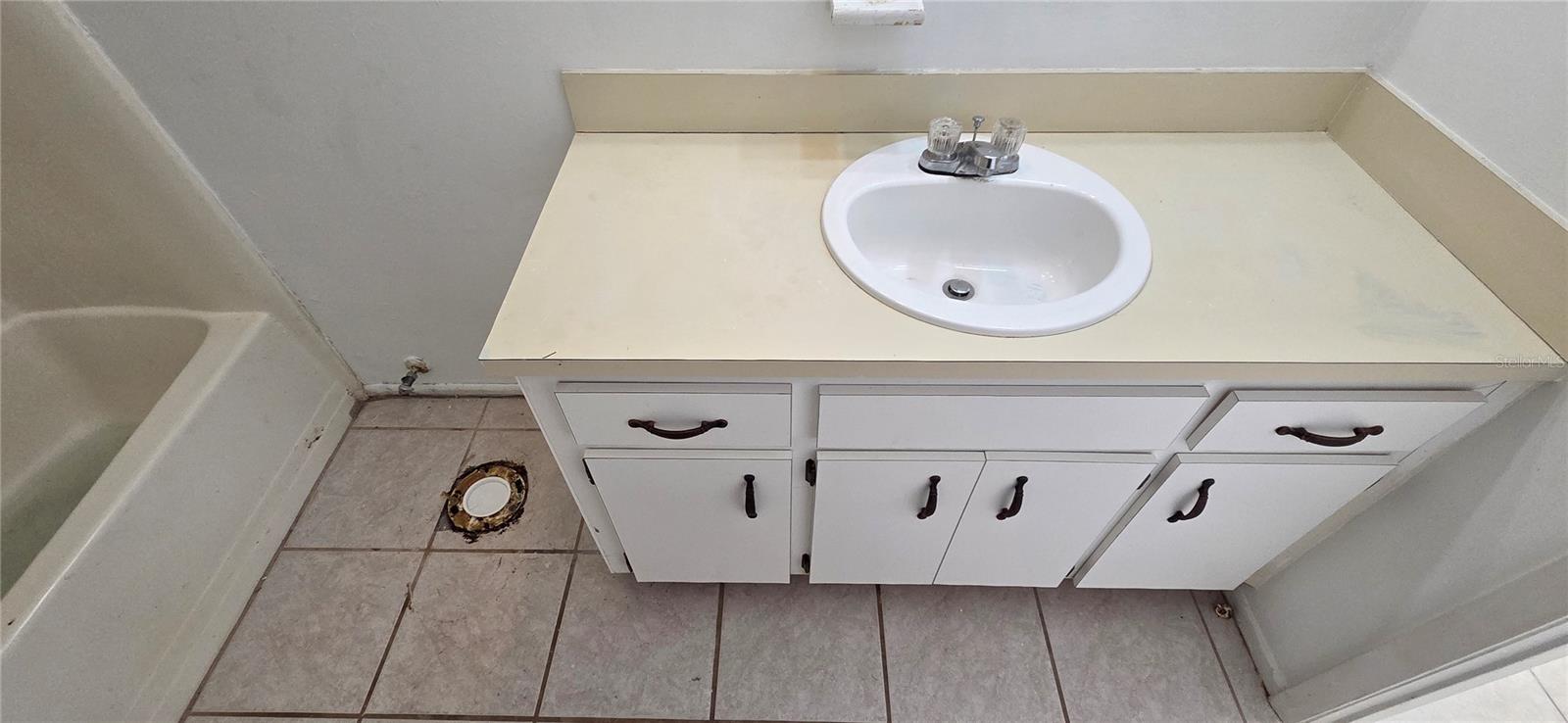 Image 23 of 35 For 1359 Primrose Court