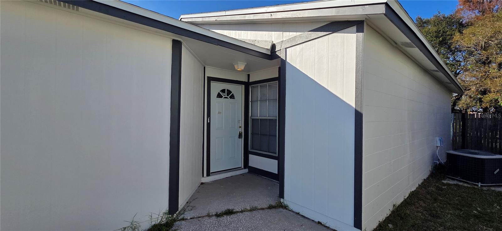 Image 4 of 35 For 1359 Primrose Court