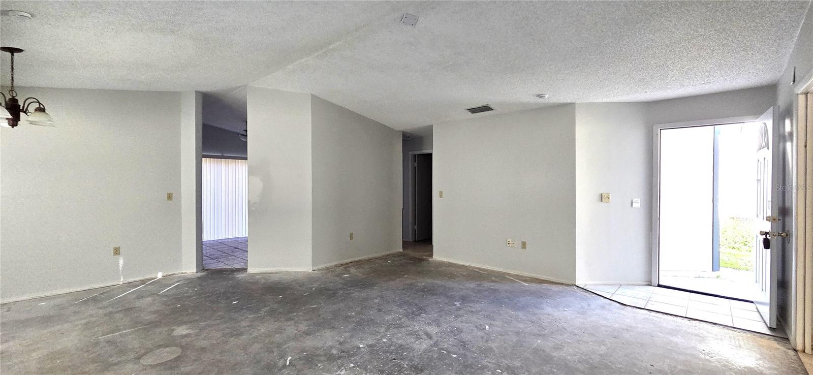 Image 7 of 35 For 1359 Primrose Court