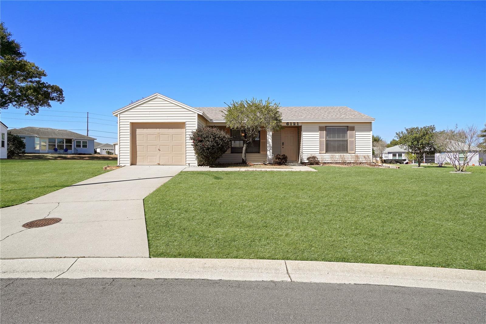 Image 2 of 43 For 6121 Kittiwake Drive