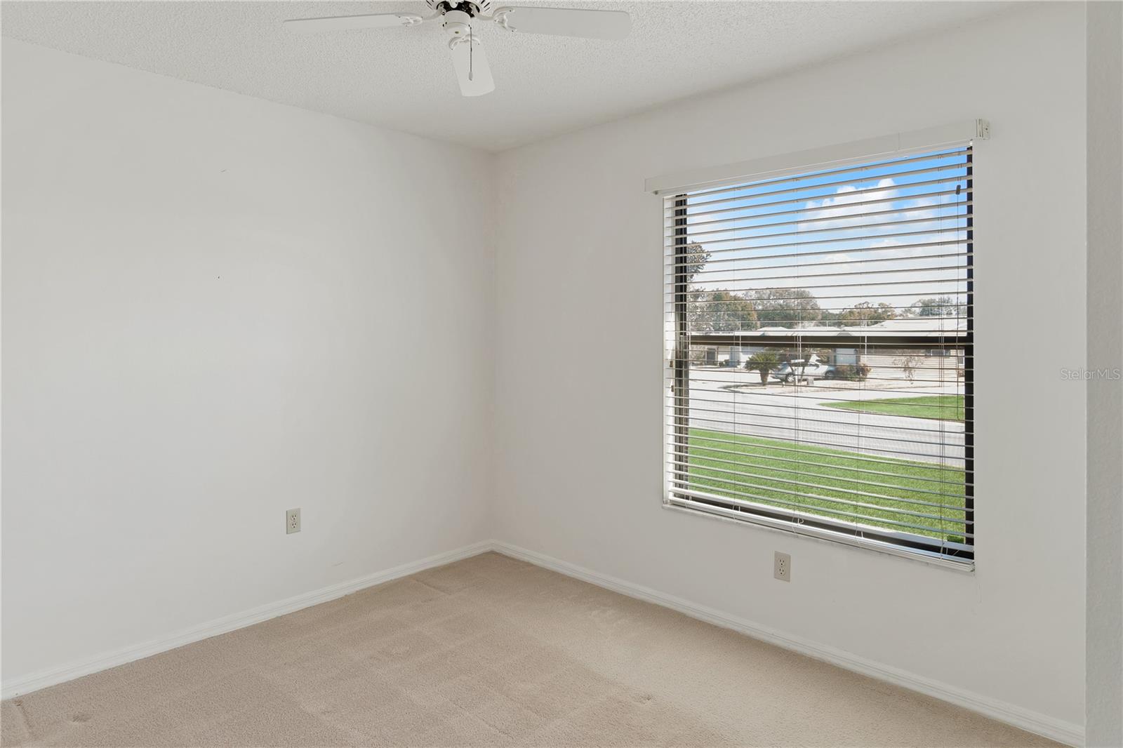 Image 25 of 43 For 6121 Kittiwake Drive