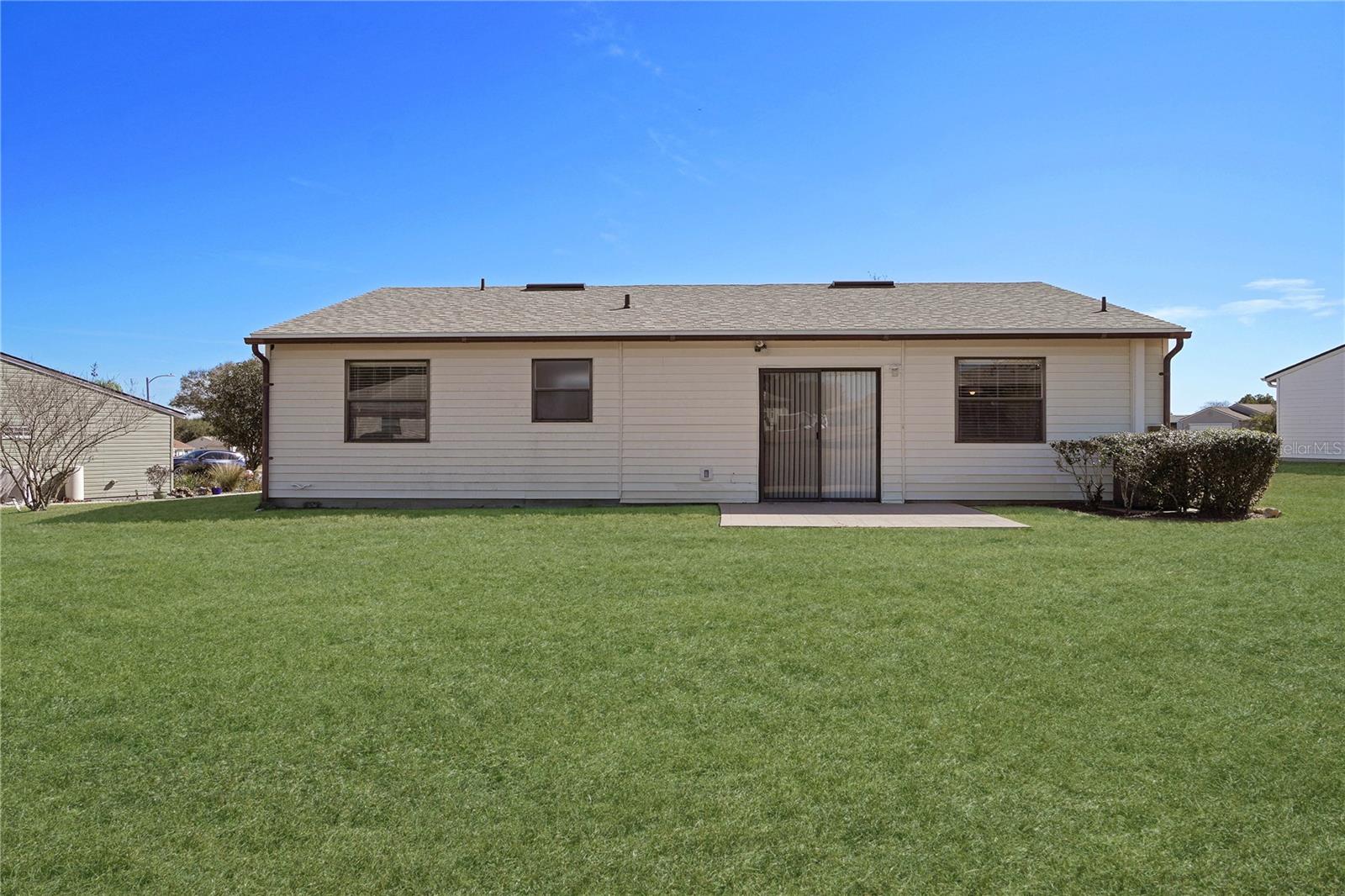 Image 4 of 43 For 6121 Kittiwake Drive