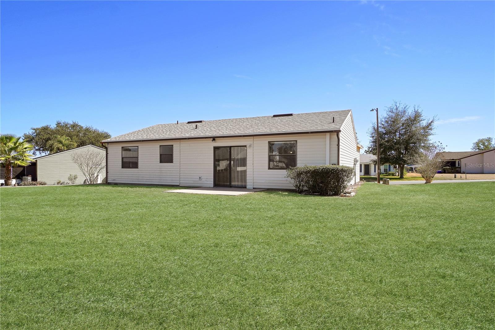 Image 5 of 43 For 6121 Kittiwake Drive