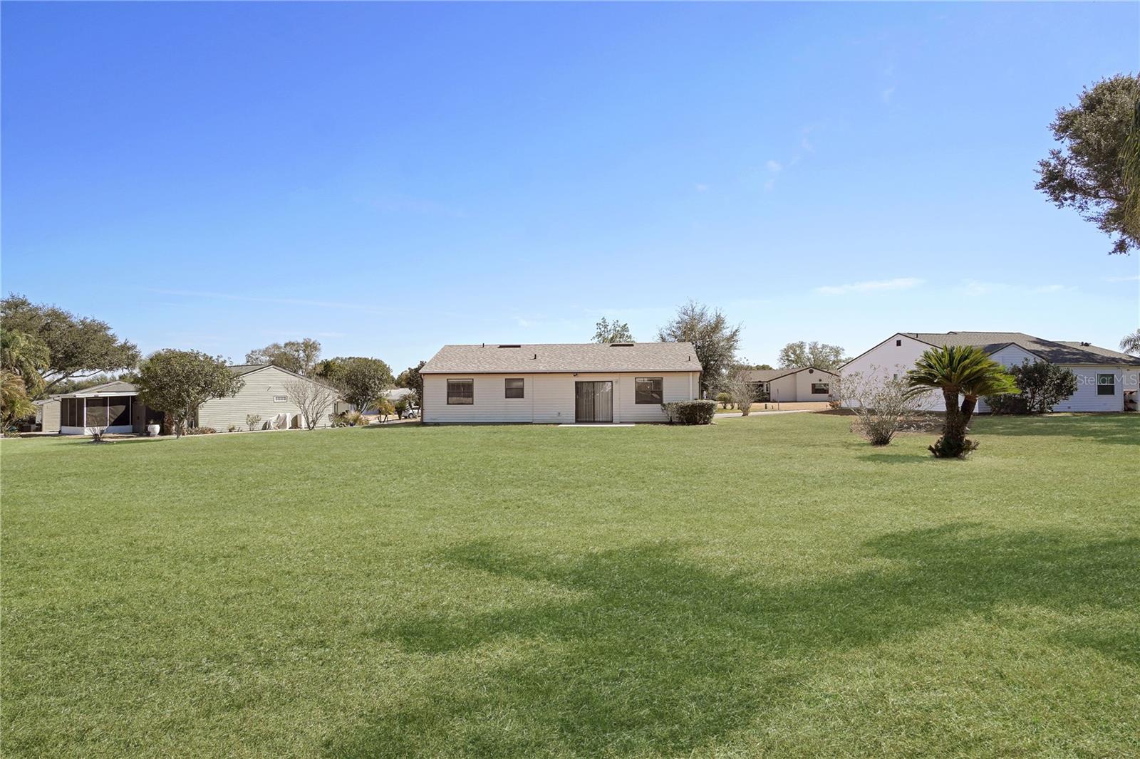 Image 8 of 43 For 6121 Kittiwake Drive