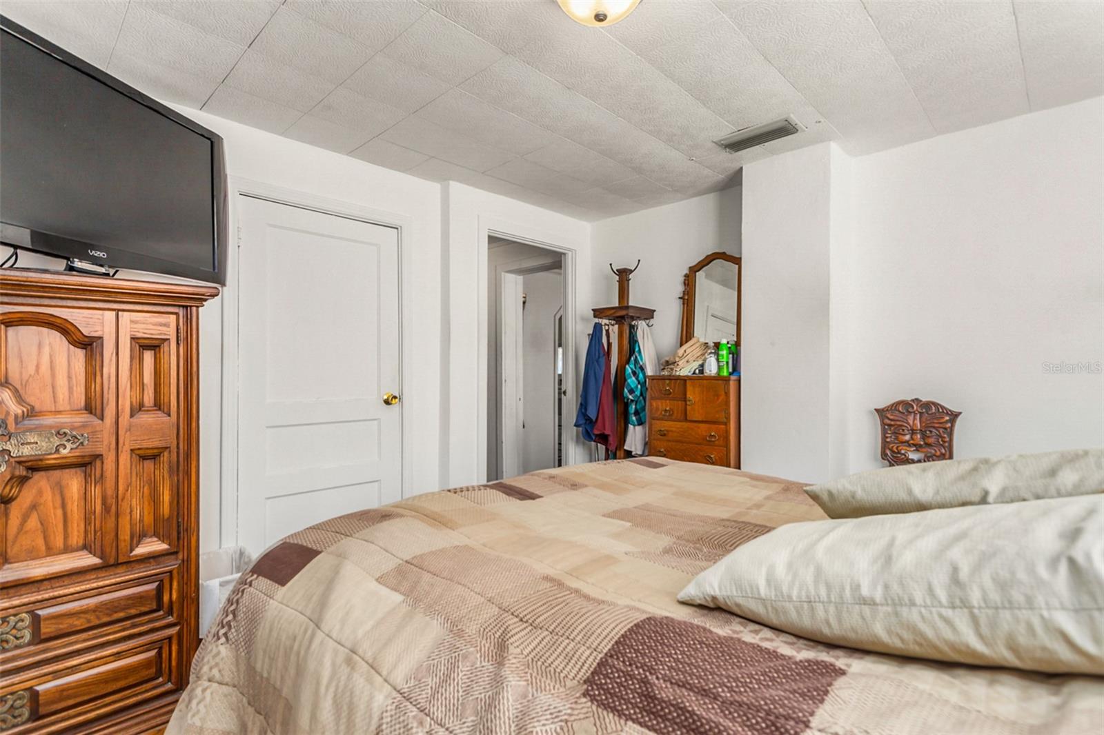 Image 17 of 25 For 1331 34th Street Nw