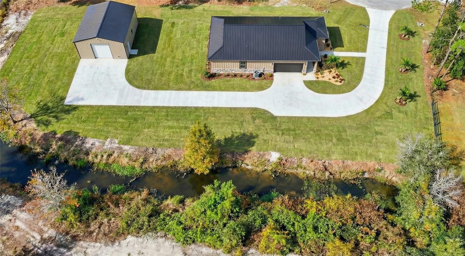 Details for 8308 Gibson Oaks Drive, LAKELAND, FL 33809