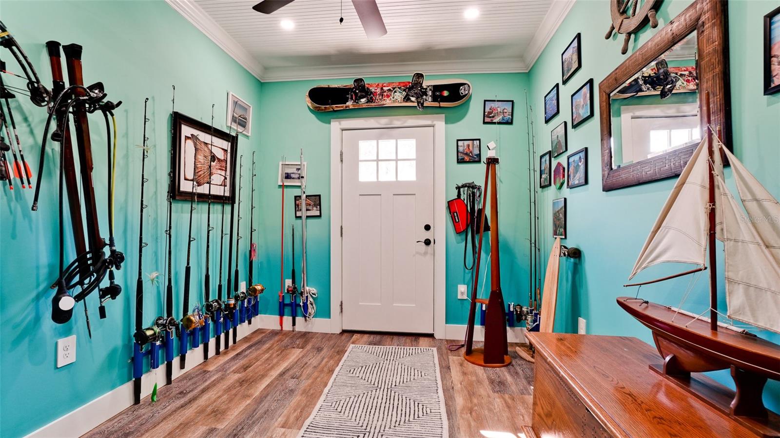 Image 12 of 38 For 522 37th Street W