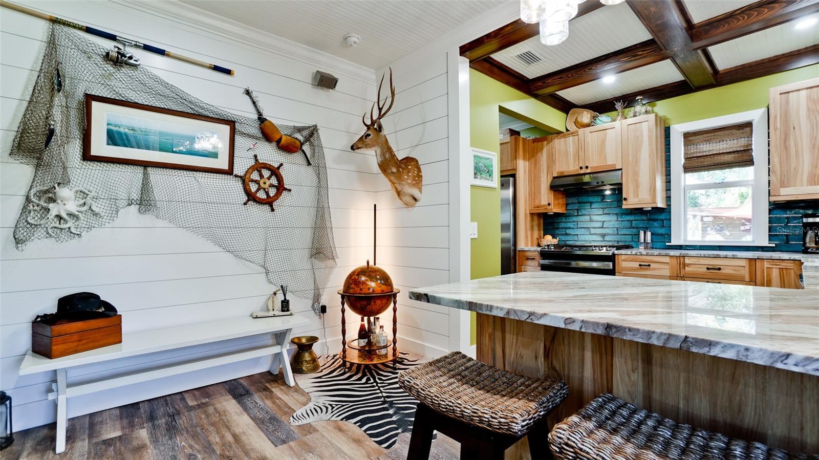 Image 17 of 38 For 522 37th Street W