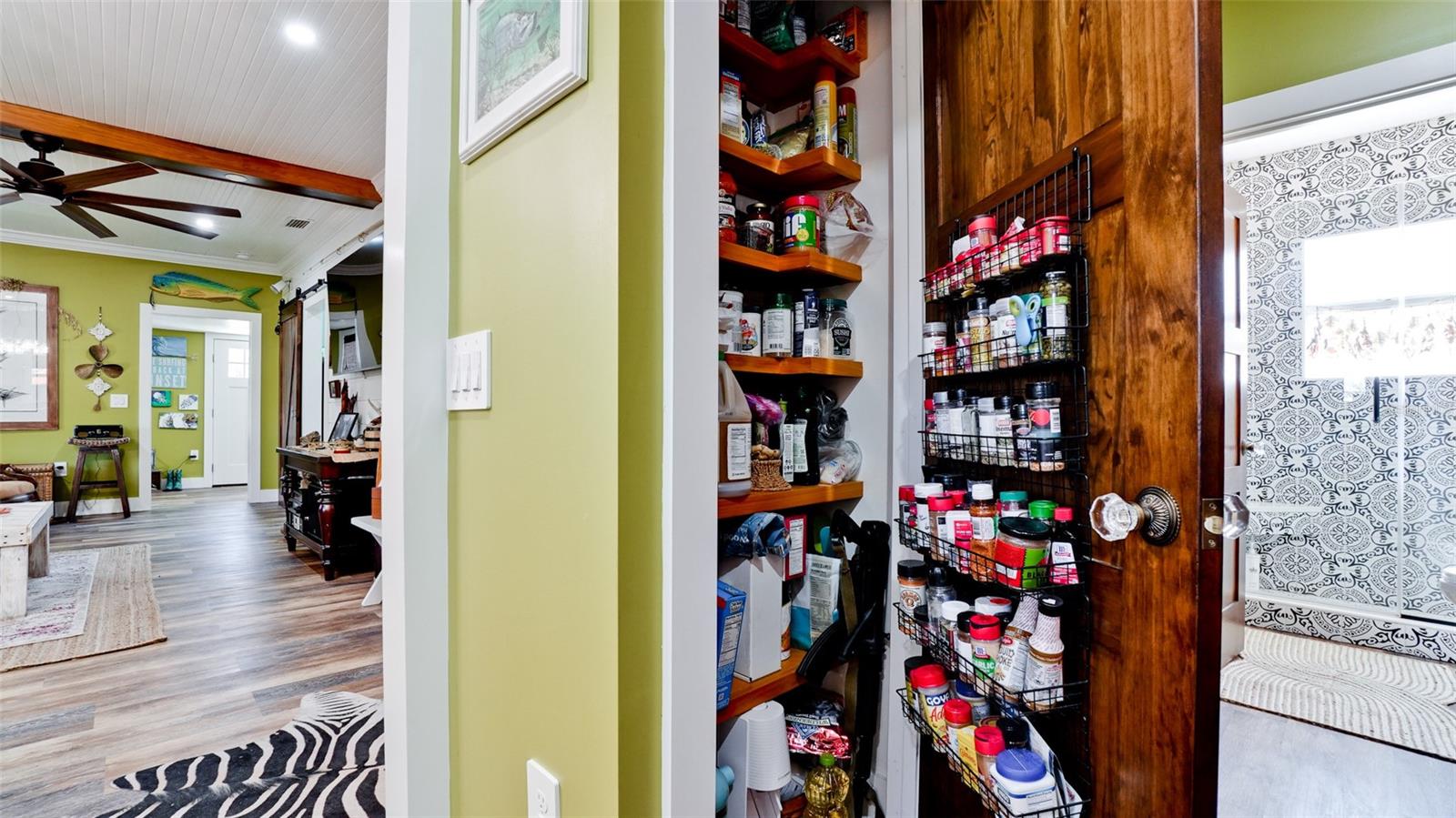 Image 27 of 38 For 522 37th Street W