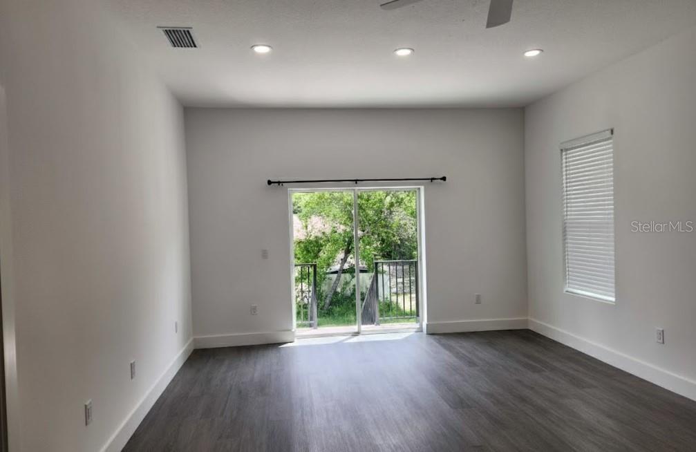 Image 13 of 30 For 9211 Northcliffe Boulevard