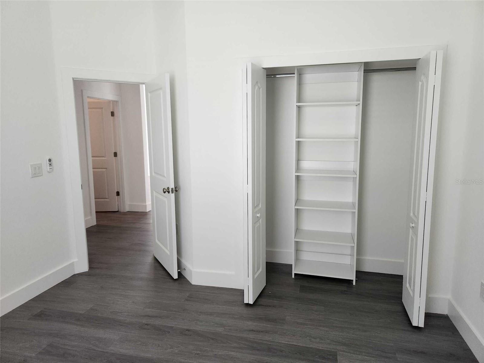 Image 26 of 30 For 9211 Northcliffe Boulevard