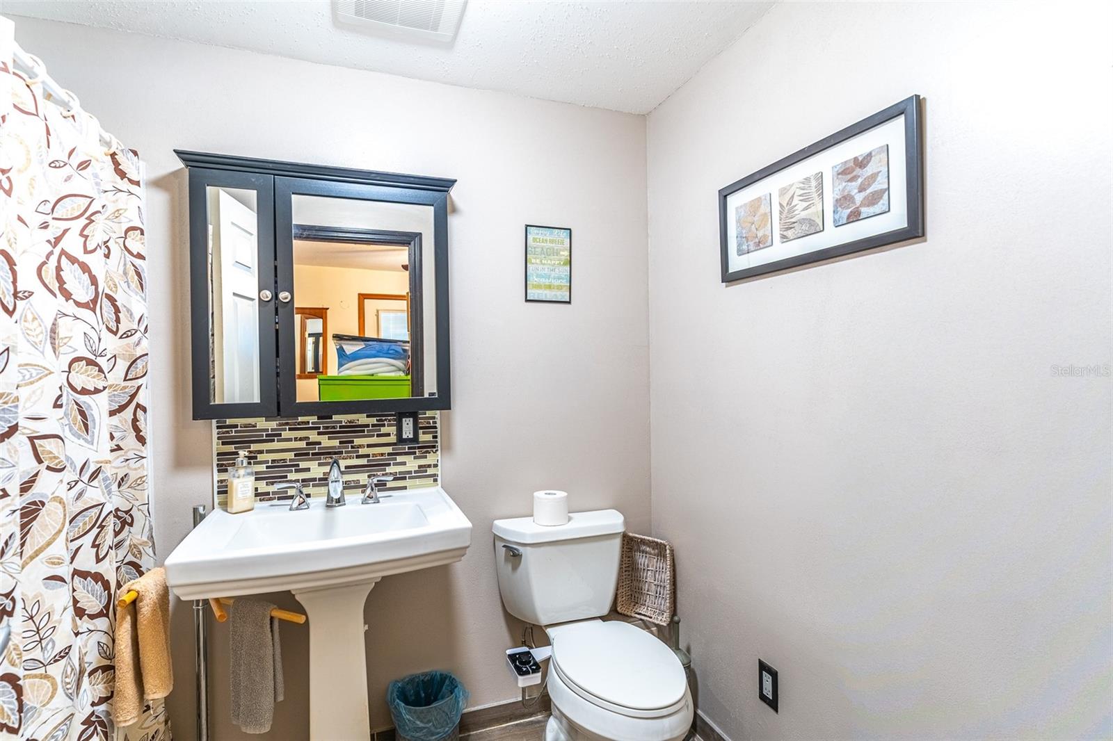 Image 12 of 43 For 130 Ribbon Parkway