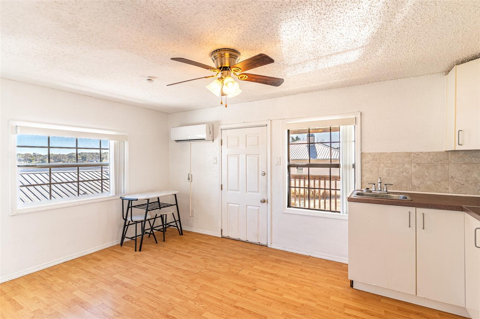 Image 17 of 43 For 130 Ribbon Parkway