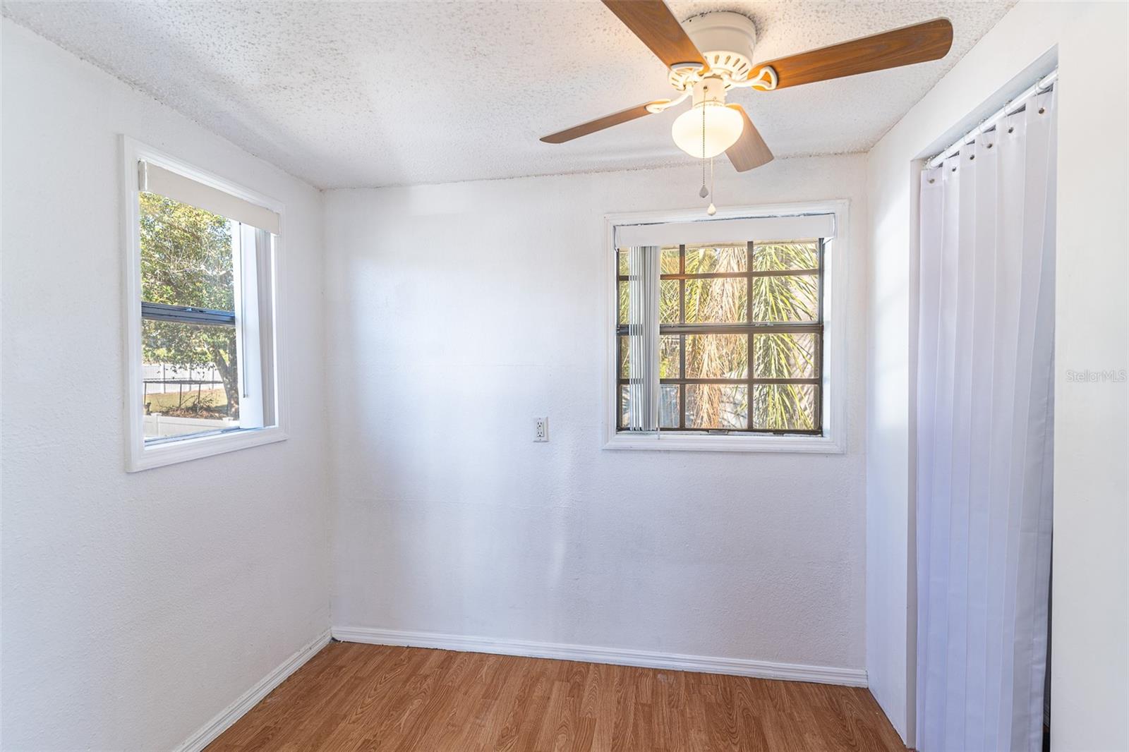 Image 18 of 43 For 130 Ribbon Parkway