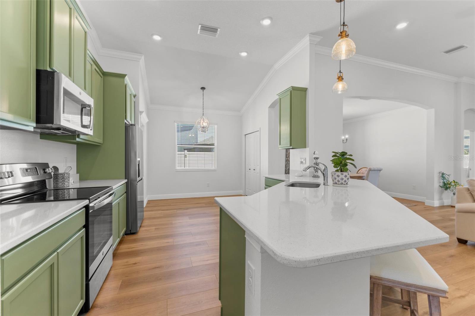 Image 16 of 52 For 5062 Emerald Acres Way