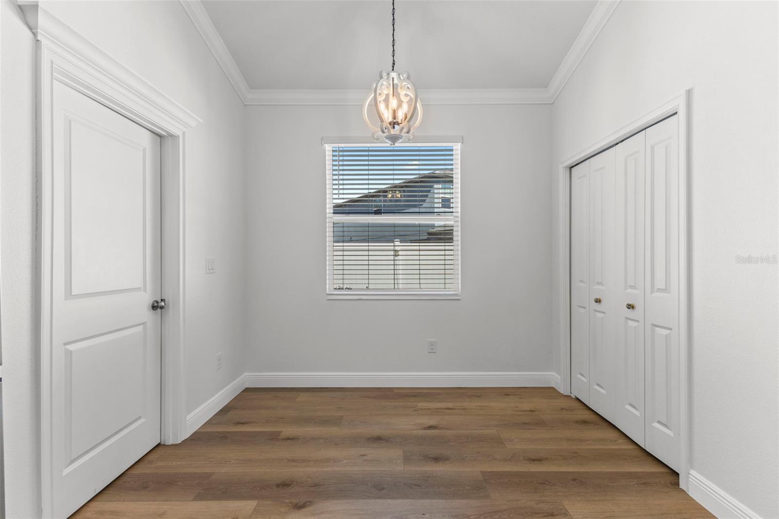 Image 17 of 52 For 5062 Emerald Acres Way